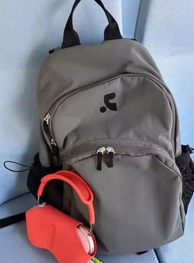 Rest and Recreation 25秋冬新款 黑色/灰色 刺绣logo双肩包