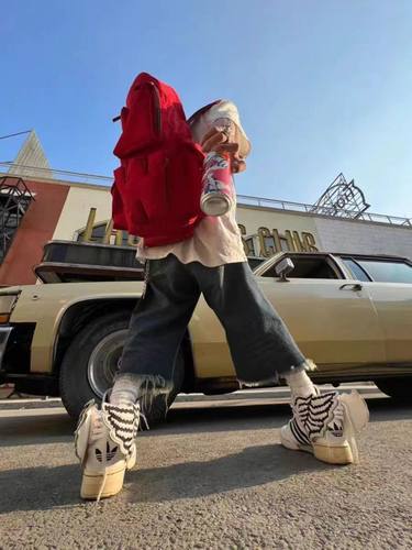 Walter van Beirendonck aw11火箭背包李燕窝同款火箭包