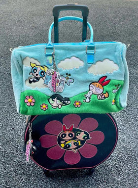 The Powerpuff Girls飞天小女警童趣大容量手提袋毛绒包正品