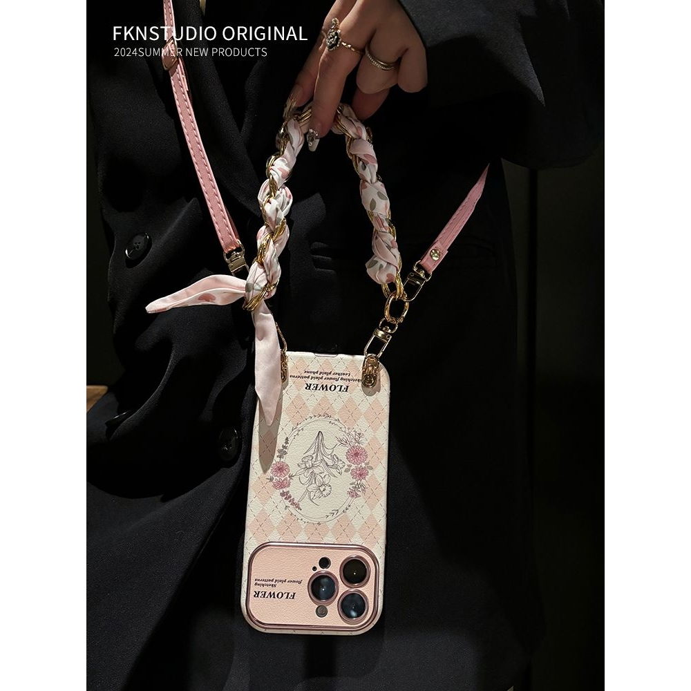 高级感山茶花丝巾手提适用iPhonepromax斜挎手机壳13pro全包14