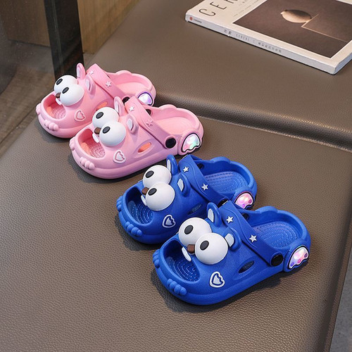 儿童拖鞋新款夏男童女童闪灯发光沙滩防滑小孩宝宝夏季亮灯凉拖鞋