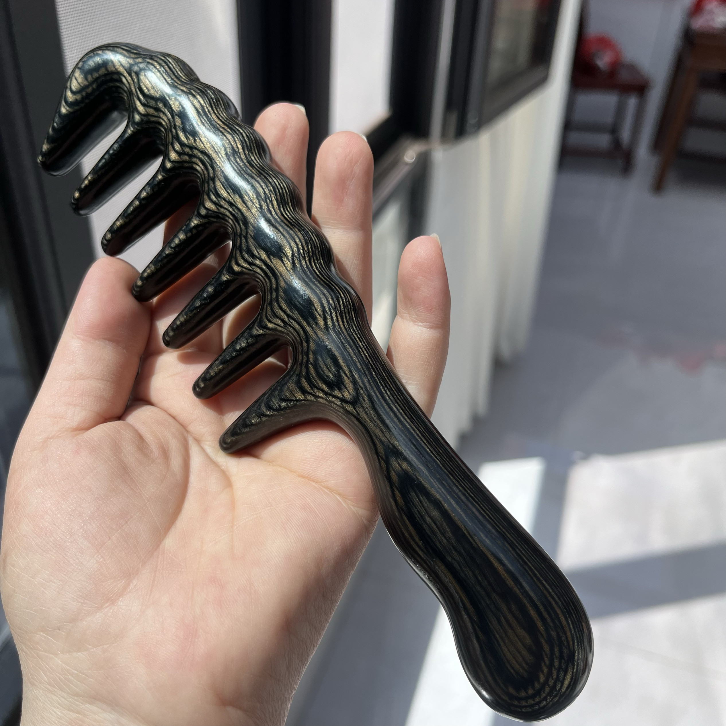 正品无油漆加厚宽齿经络按摩梳