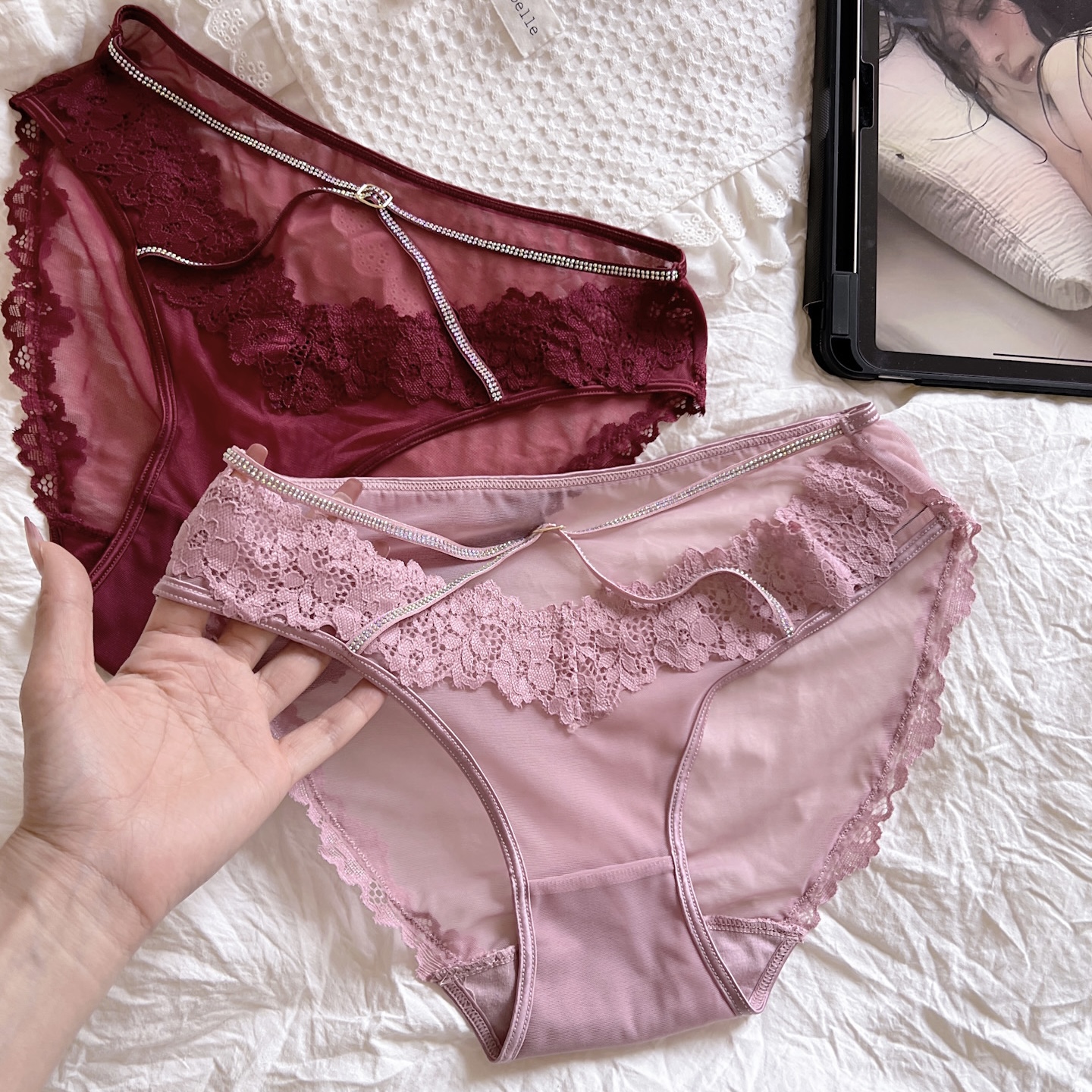 感官派对～烫钻交叉绑带镂空性感V蕾丝内裤女网纱纯欲低腰三角裤