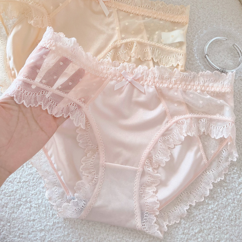 薄纱蔷薇～法式蕾丝拼牛奶丝花边纯欲少女内裤中腰温柔粉新款包臀
