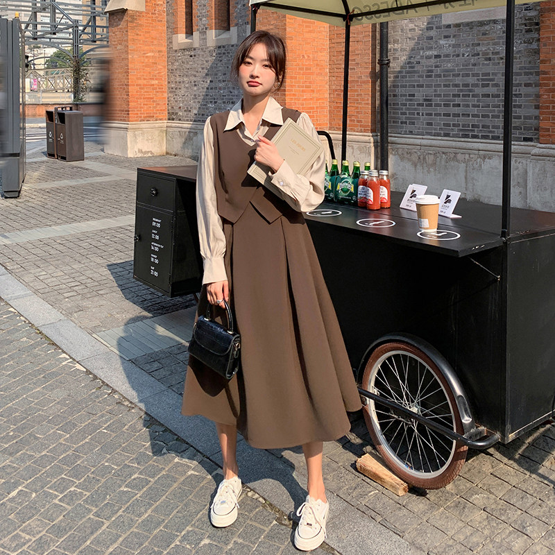 咖色小众设计感假两件连衣裙女2023春季新款茶歇法式拼接衬衫裙子,女装连衣裙,艾艾淮淮