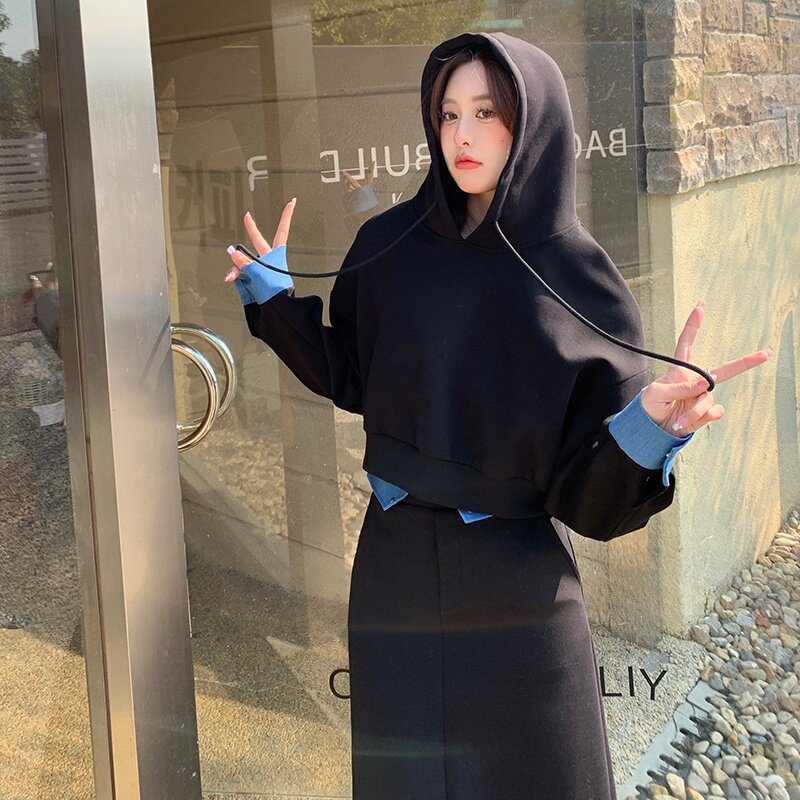 减龄洋气黑色拼接卫衣套装裙女春秋2025新款小众设计感两件套裙子,女装套装/套裙,艾艾淮淮