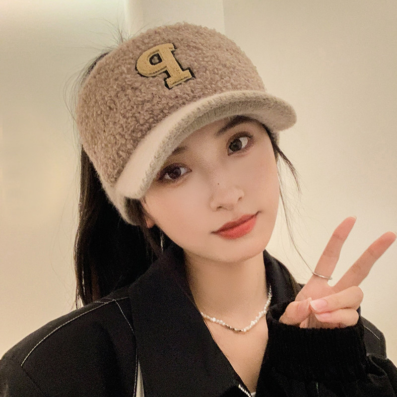 秋冬季韩版毛绒针织空顶帽女时尚百搭鸭舌保暖毛线棒球帽扎马尾鞭