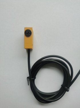 小方形扁微型漫反射光电开关PTGD-08三线PNP常开5V12V24V检测8CM