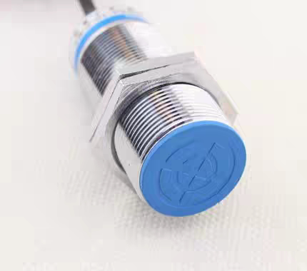 FA30-10N4埋入感应距离10mm电感式接近开关4线NPN常开常闭12v24v