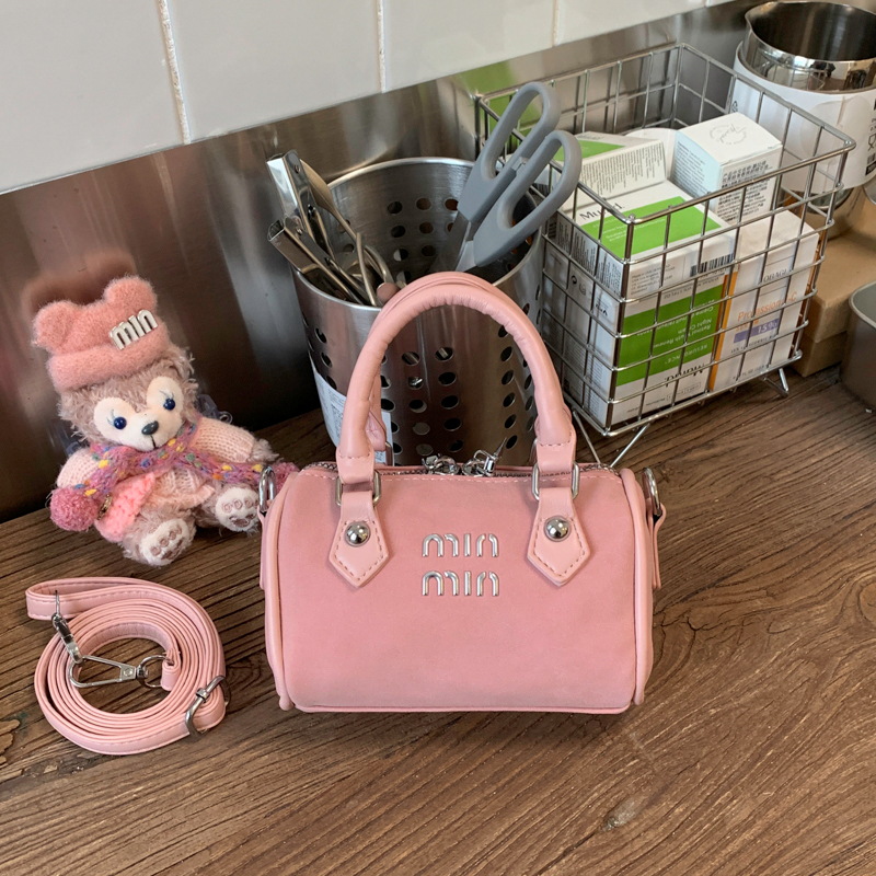 网红同款高颜值精致磨砂mini手提枕头圆筒包小女孩软妹亲子斜挎包