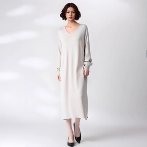 冬连衣裙花米Y18001793