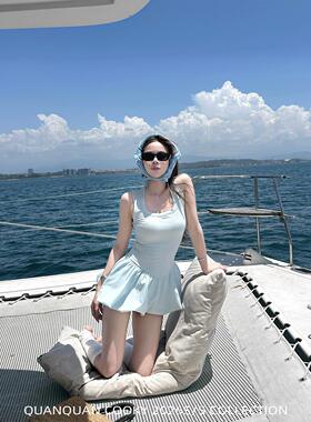 圈圈cooky 海岛碎片 夏日度假氛围感清爽baby蓝蓬松花苞连衣裙