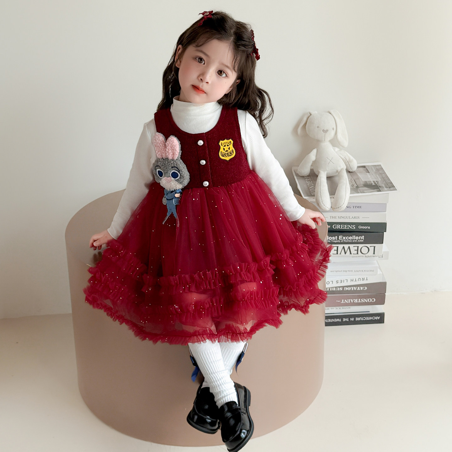 女童连衣裙春装2026新款儿童背心纱裙套装小女孩红色兔子警官裙子