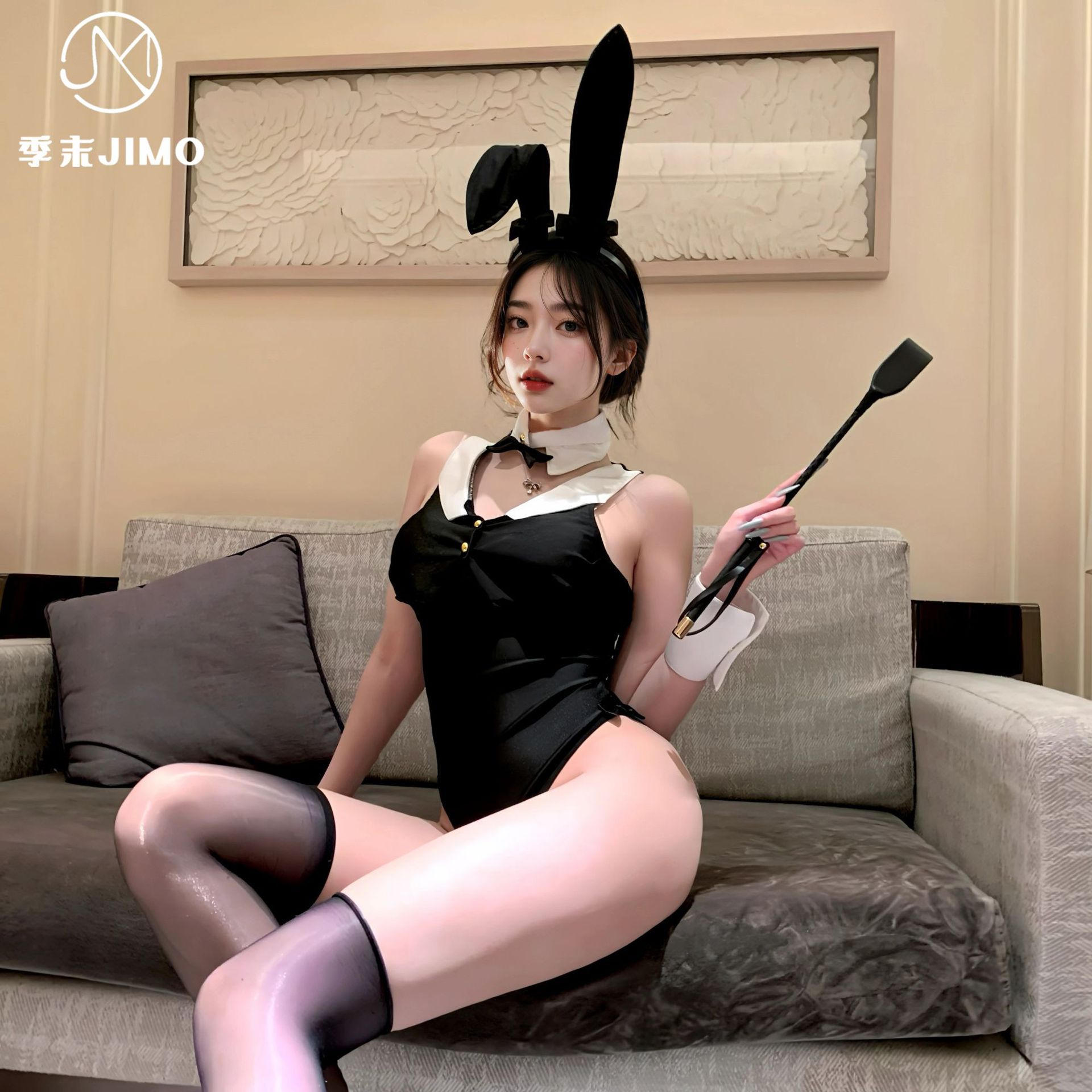 季末「绅士兔兔」性感二次元cos兔女郎制服纯欲连体内衣