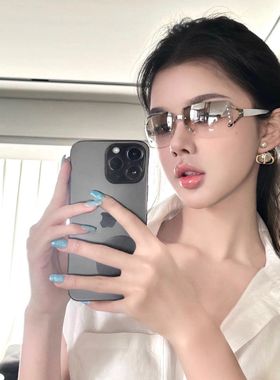 欧美复古Y2K辣妹镶钻墨镜女无框高级感防强光拍照偶造型太阳眼镜