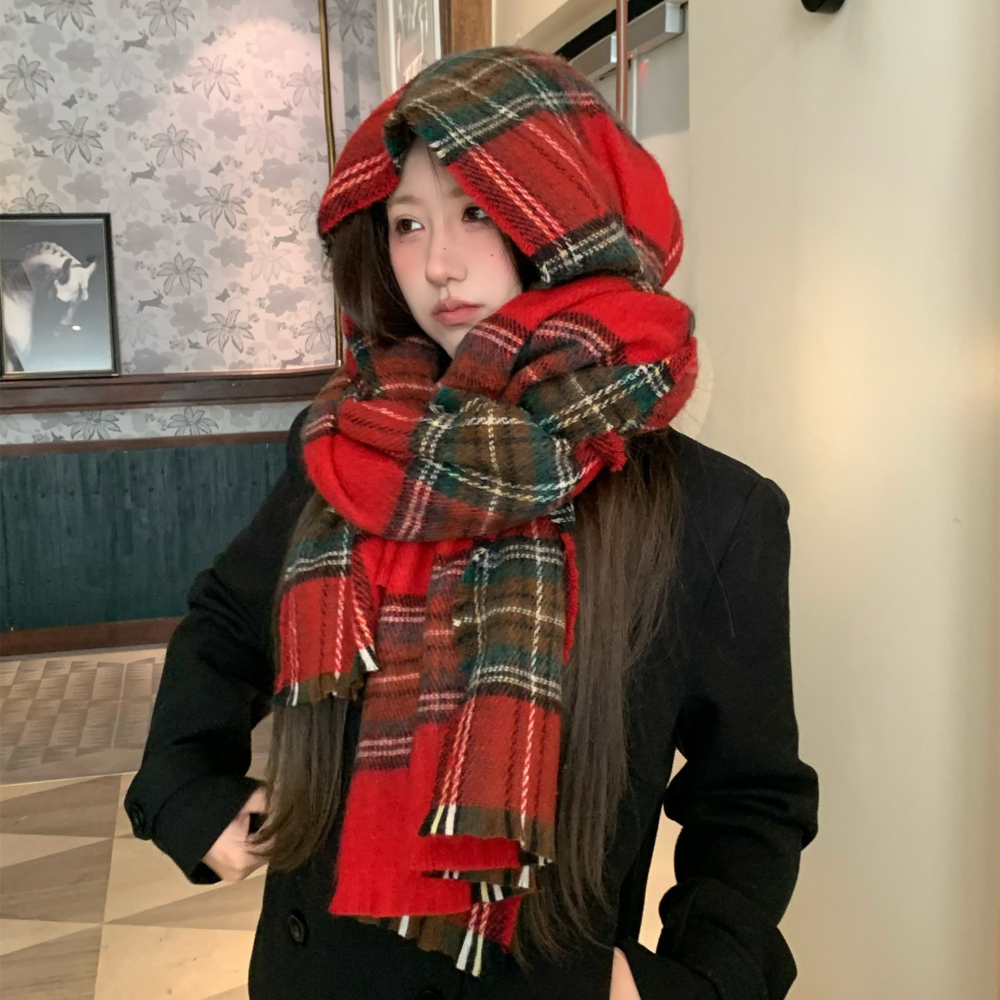 含羊毛红色格纹围巾女冬季高级感连帽披肩韩版百搭加厚保暖围脖冬