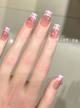 新款爱心腮红格纹穿戴甲 纯手工定制成品光疗甲美少女氛围感美甲