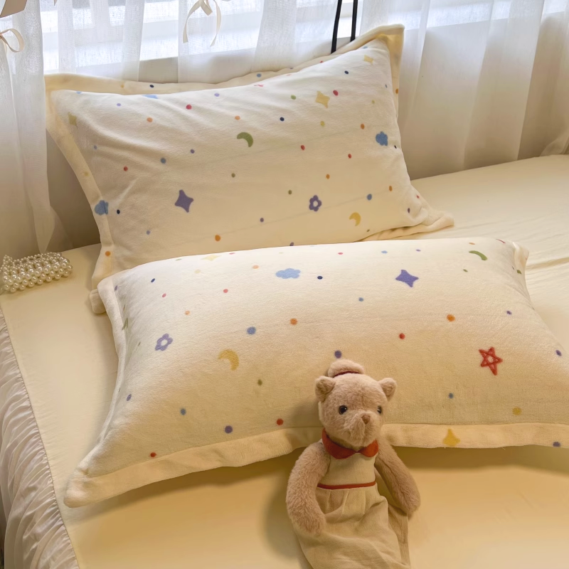 ins可爱少女牛奶绒枕套一对装48x74珊瑚绒枕头套冬单人枕芯内胆套