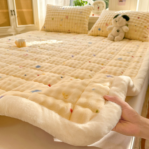 A类牛奶绒床垫儿童保暖床褥秋冬