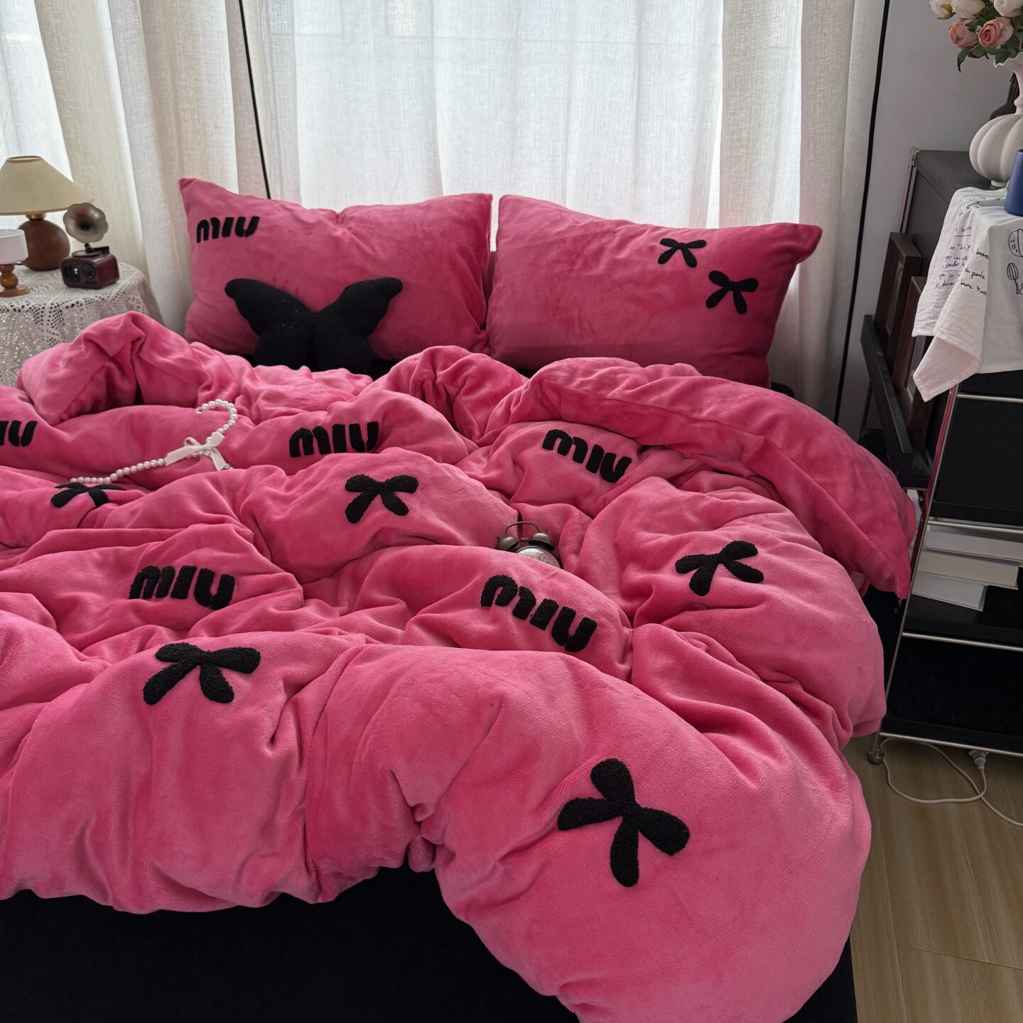 粉色少女心毛巾绣牛奶绒四件套