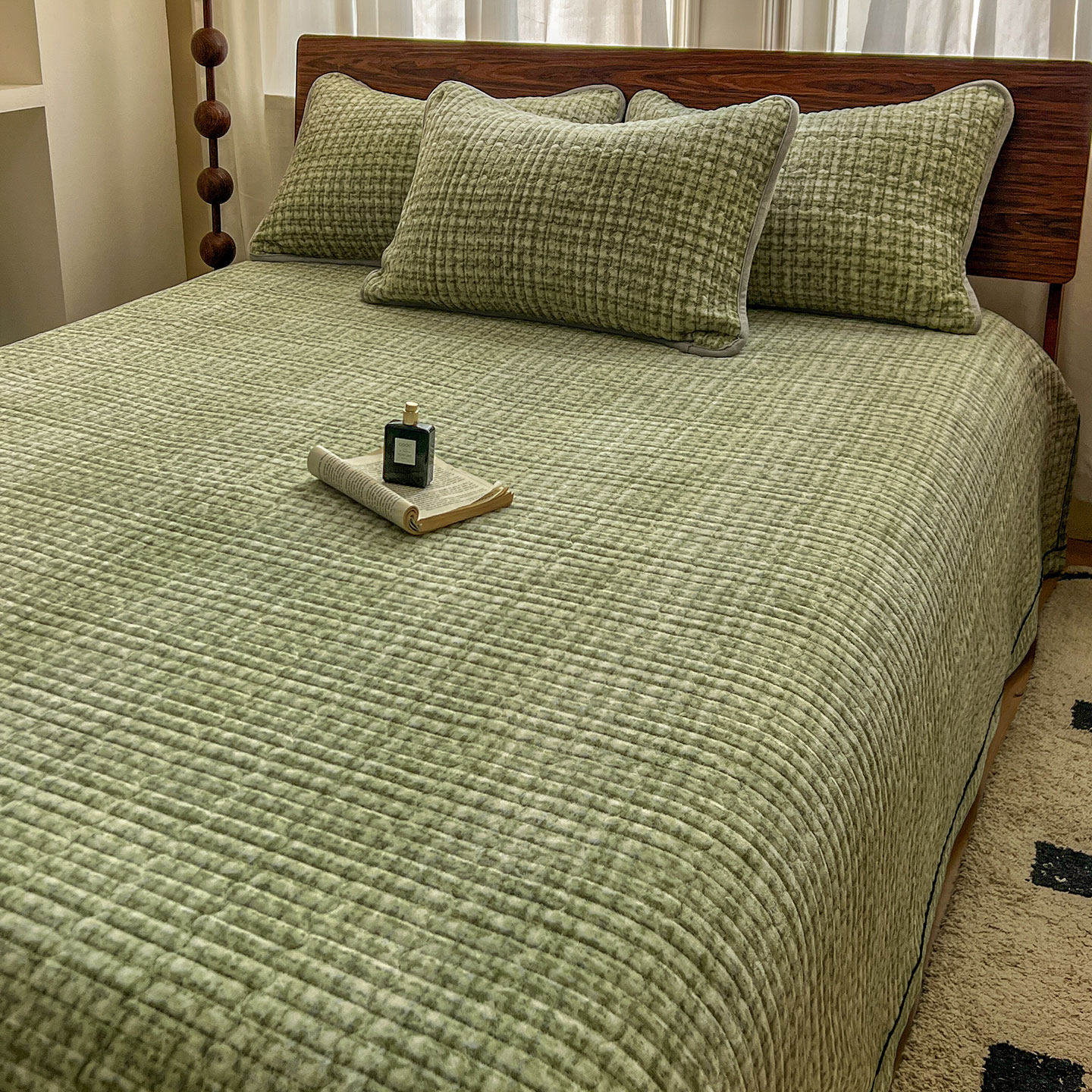 小香风牛奶绒床盖单件2025新款加绒夹棉床单加厚珊瑚绒炕单三件套