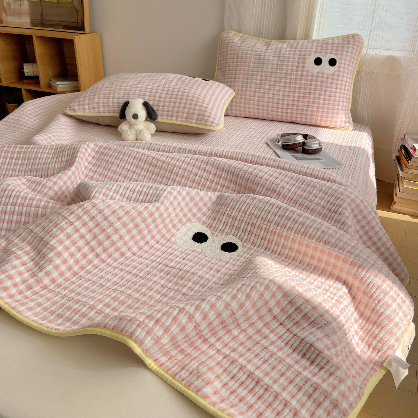 韩系毛巾绣牛奶绒床盖单件2025新款冬加厚珊瑚绒榻榻米床单三件套