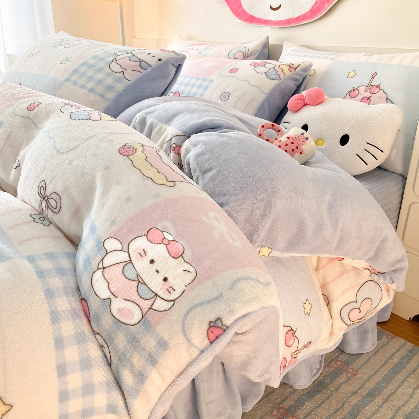 冬季床盖款四件套牛奶绒卡通加绒