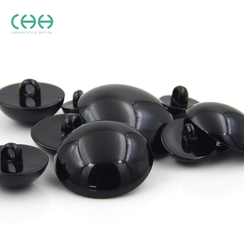 黑色服装毛衣纽扣光头眼睛小号