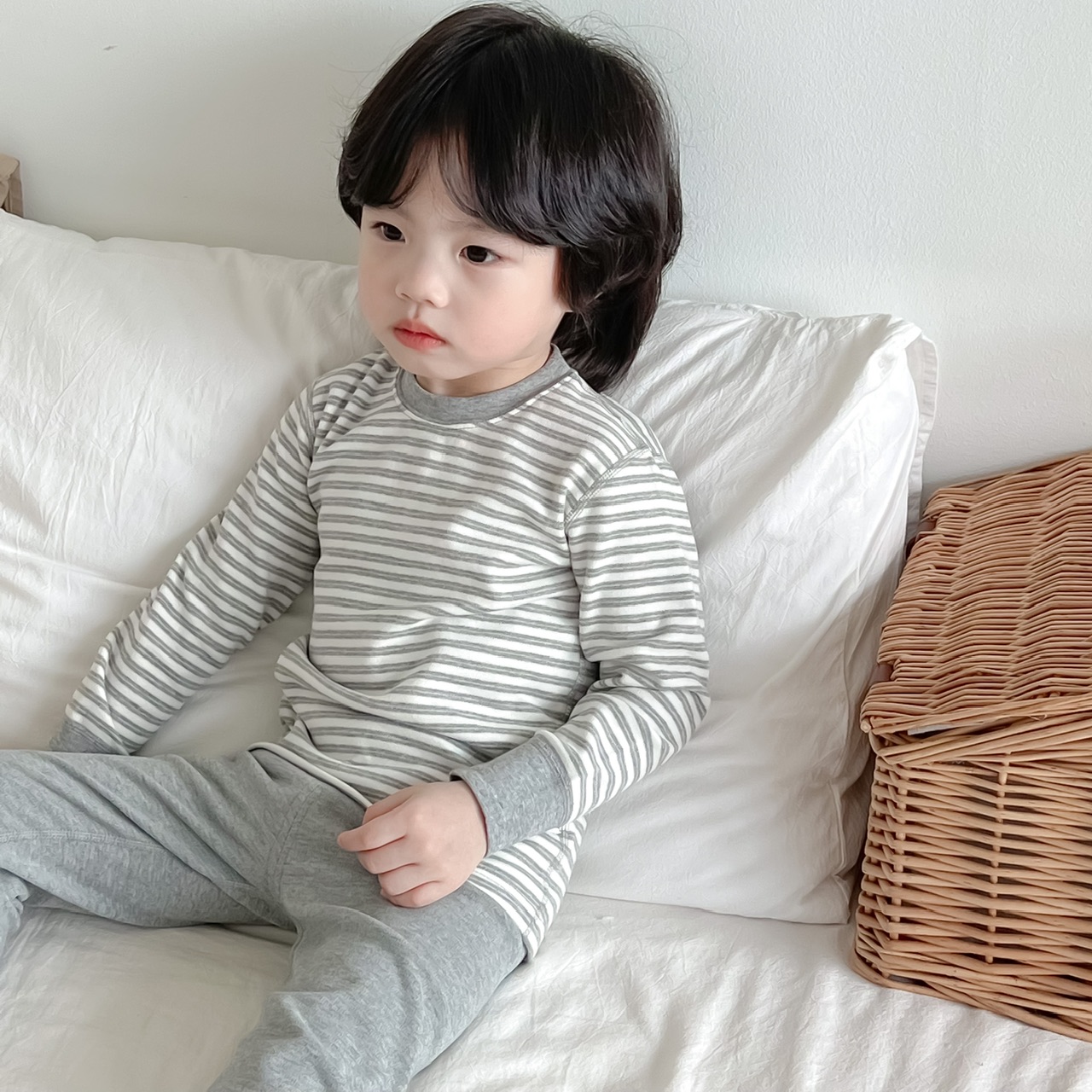 男女童纯棉舒绒无痕保暖内衣套装