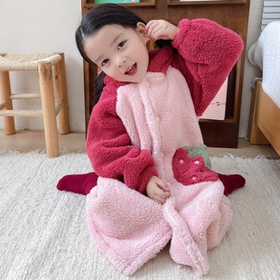 迪士尼亲子草莓熊浴袍儿童卡通可爱睡袍男女童珊瑚绒抗静电家居服