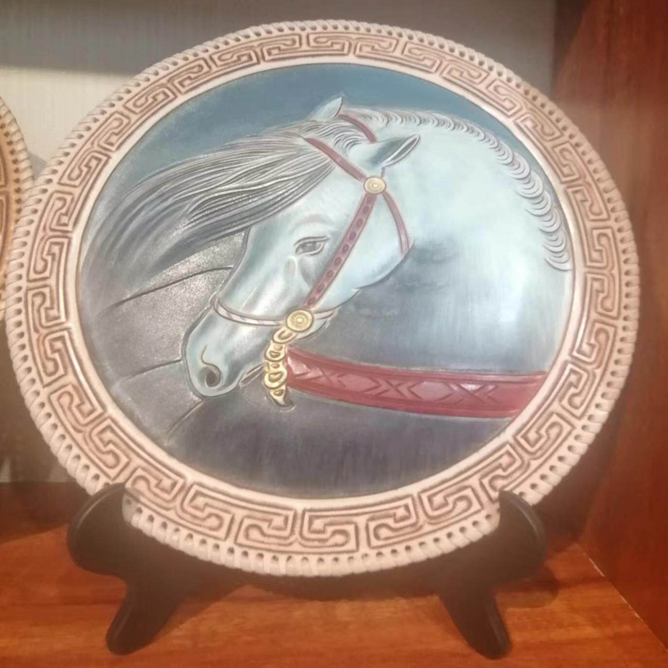 蒙古工艺品/家居摆设/会议纪念品/蒙古牛皮画/马到成功1