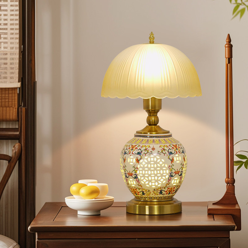 家用高级感简约美欧中式复古风典轻奢镂空陶瓷温馨卧室床头柜台灯