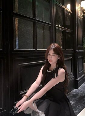 2026款圆领小黑裙生日公主蓬蓬裙子高级感无袖背心裙A字女连衣裙