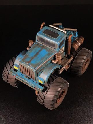 田宫拼装模型  田宫大脚四驱车17008  做旧战损涂装 牛头大脚车