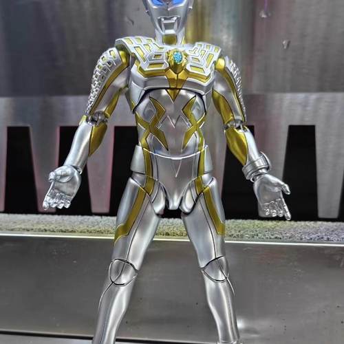 布鲁可赛罗奥特曼喷漆改色闪耀