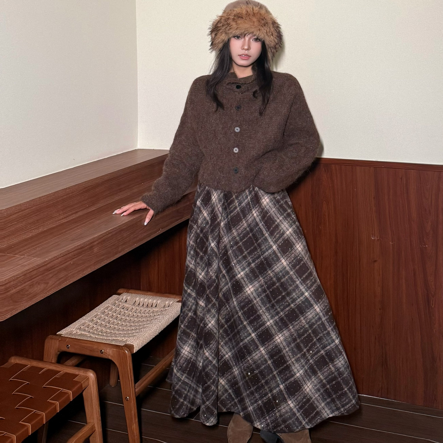 慵懒风女针织短款毛针织衫上衣时尚2565＋格纹半身裙801套装