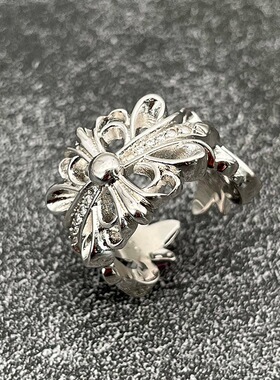 克罗泰银复古做旧！白金色鸢尾带锆戒指 个性百搭款