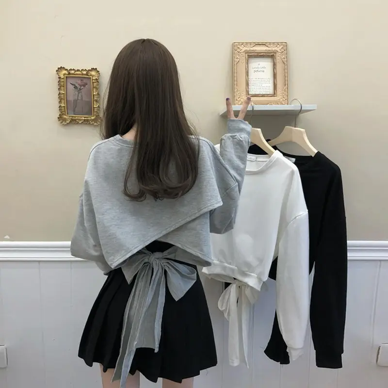 短款上衣女早春薄款2022新款韩版宽松设计感洋气长袖卫衣女ins潮