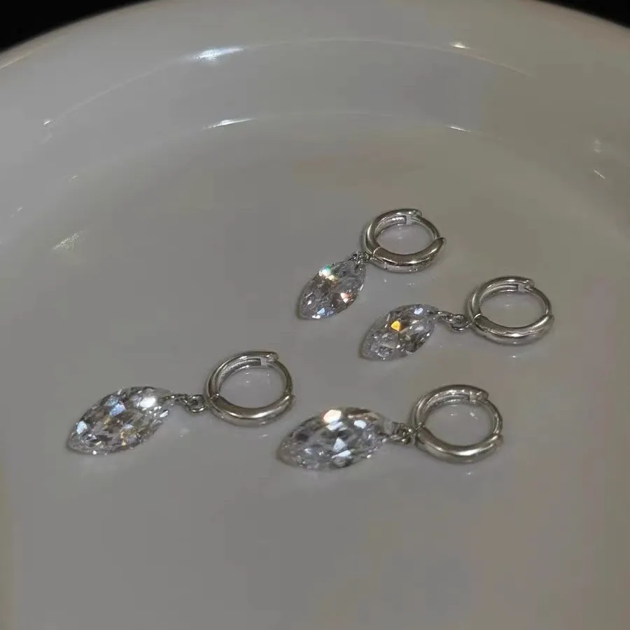 超闪耳环7A多切面马眼锆石轻奢感通体加厚版耳扣轻奢耳环穿刺饰品