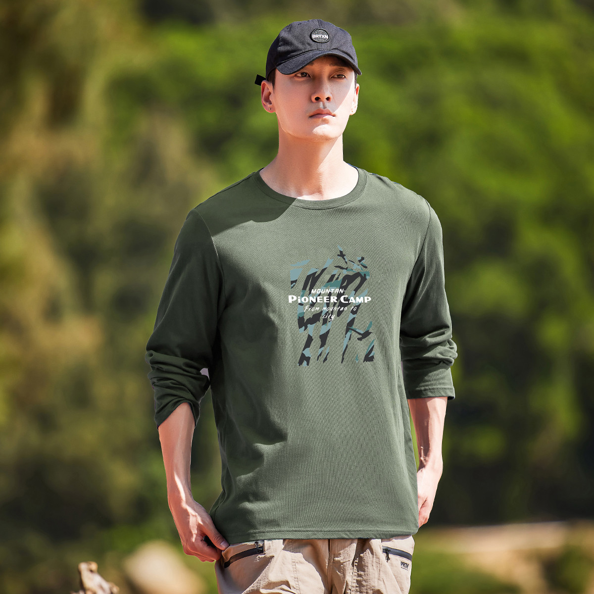 拓路者长袖青春活力青年