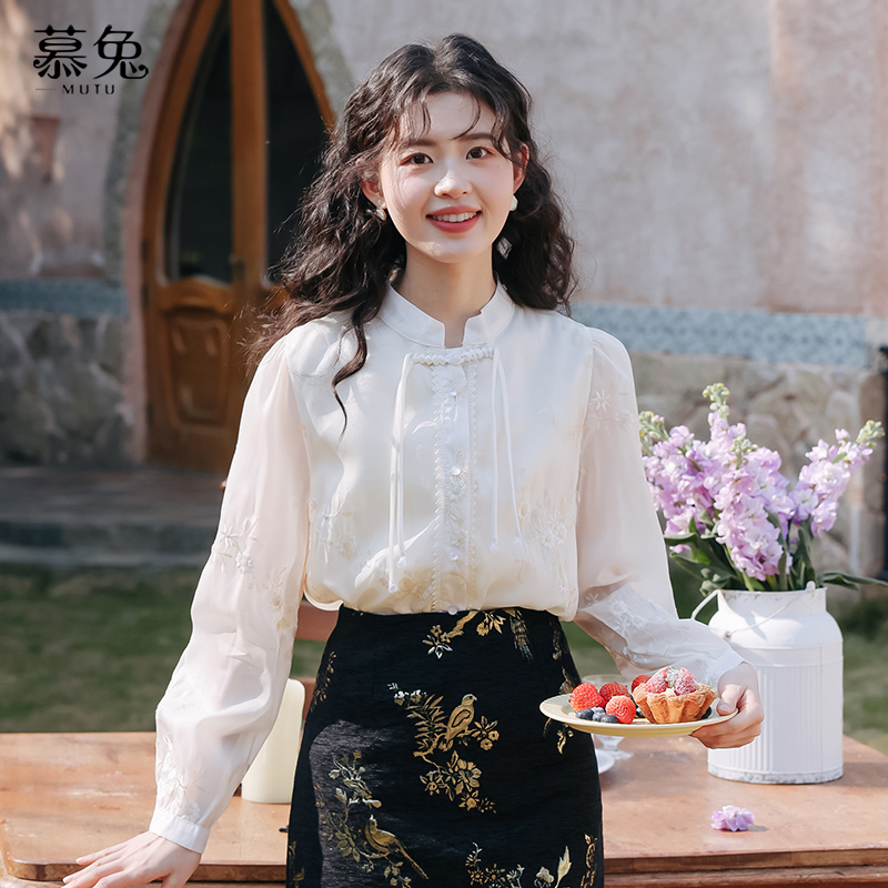 慕兔法式气质长袖刺绣衬衫