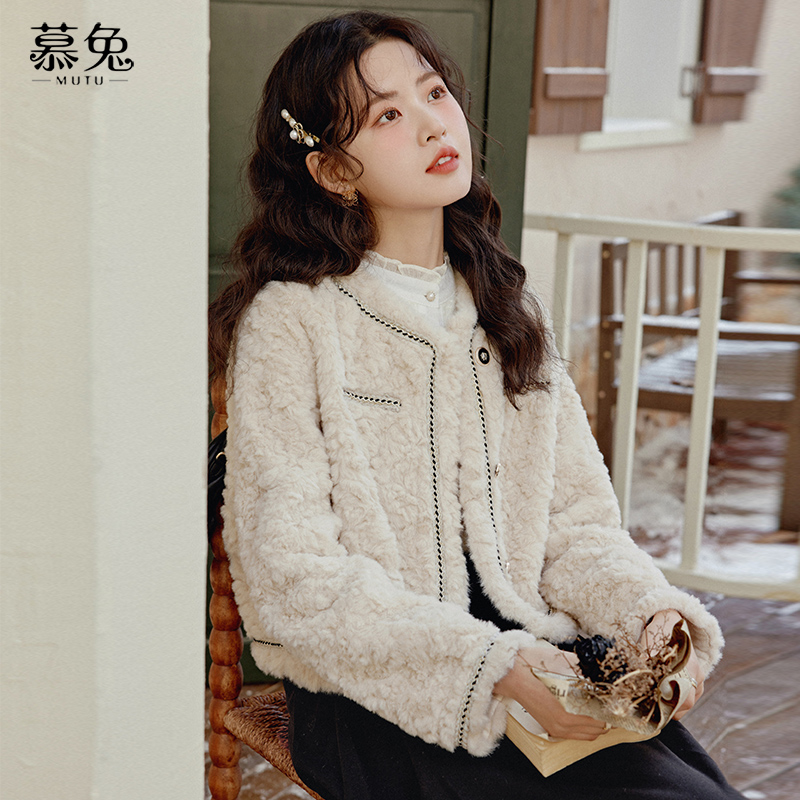 慕兔法式高级感羊羔绒短款外套