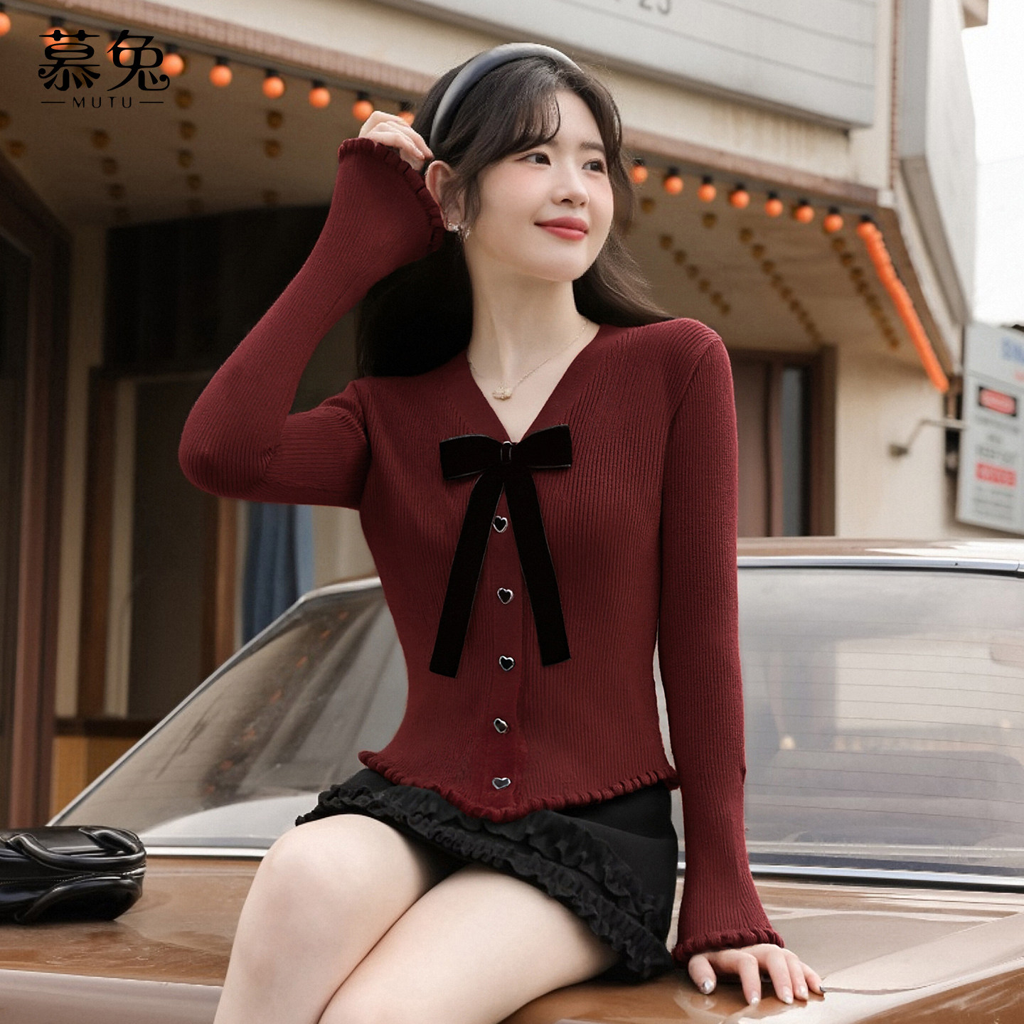 慕兔法式小香风V领针织衫女2025冬季新款别致修身显瘦打底衫上衣,女装/女士精品,毛针织衫,淘宝优惠券,粉丝福利购,淘宝优惠卷