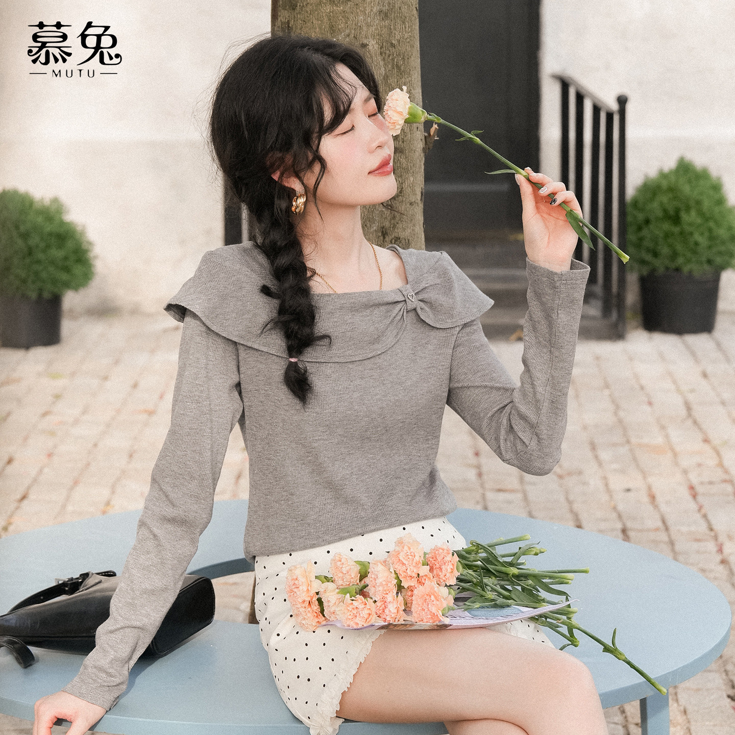 慕兔灰色不规则方领长袖t恤女2026春季新款温柔风收腰显瘦短上衣,女装/女士精品,衬衫,淘宝优惠券,粉丝福利购,淘宝优惠卷