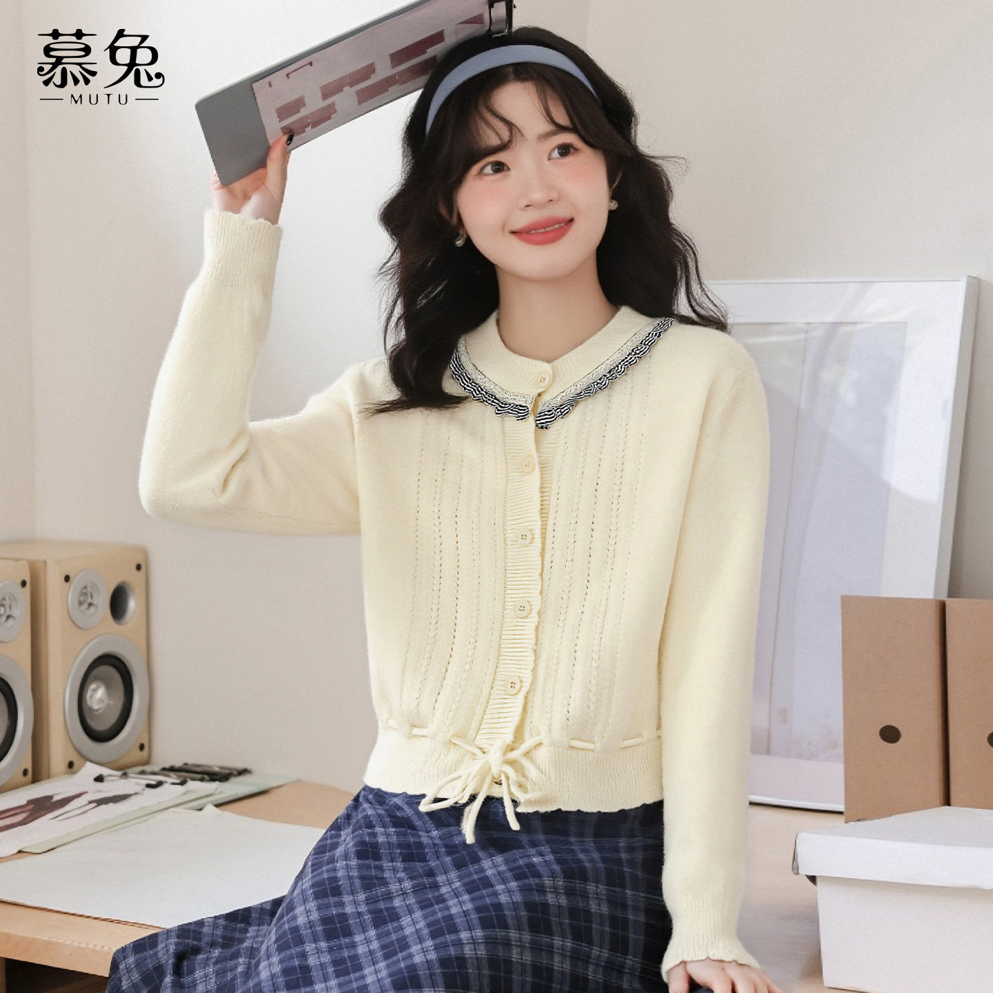 慕兔甜美蕾丝拼接圆领毛衣开衫女2025冬季新款气质红色针织衫上衣,女装/女士精品,毛衣,淘宝优惠券,粉丝福利购,淘宝优惠卷