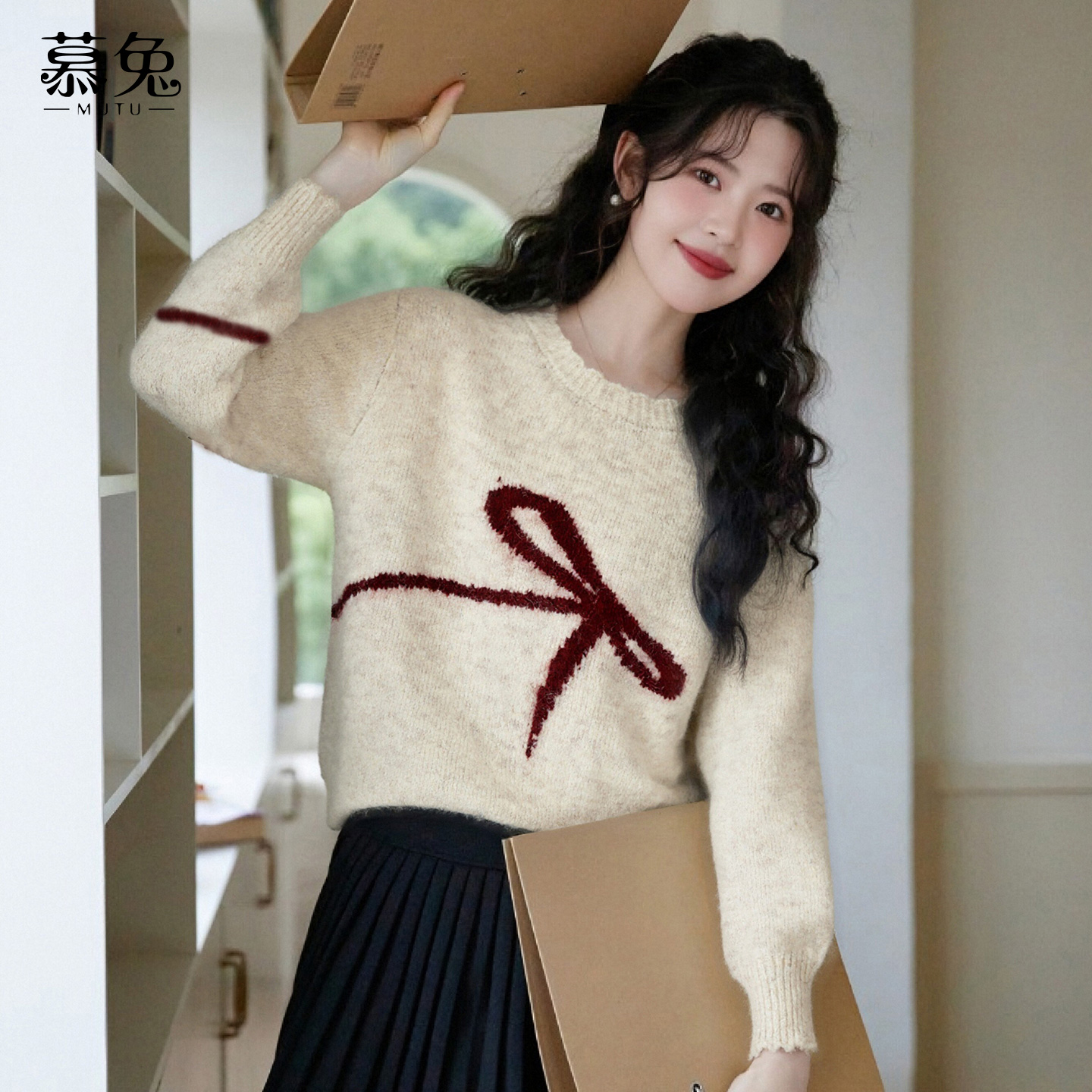 慕兔甜美蝴蝶结圆领毛衣