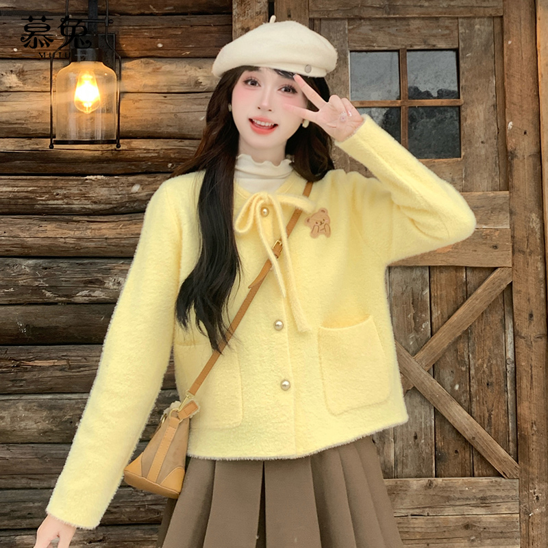 慕兔甜美卡通小熊针织开衫