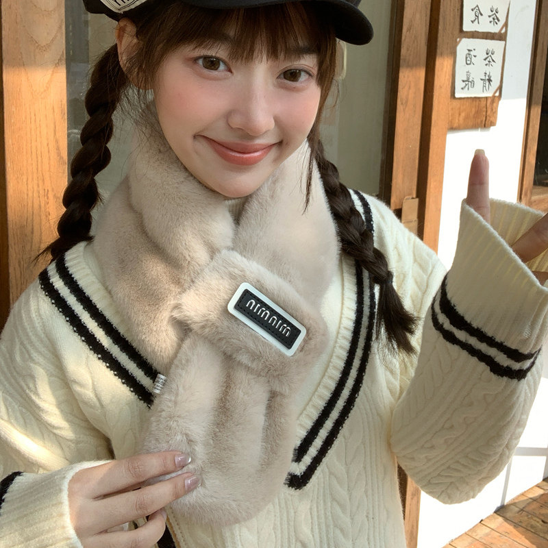 2024新款毛绒围脖女生冬季保暖韩版百搭围巾仿兔毛可爱网红甜美潮