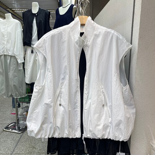 启点夏季新款时尚休闲速干马甲女无袖立领下摆收腰设计感背心外套