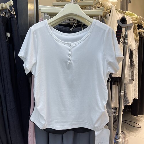 2026夏季白色纽扣修身短袖T恤女